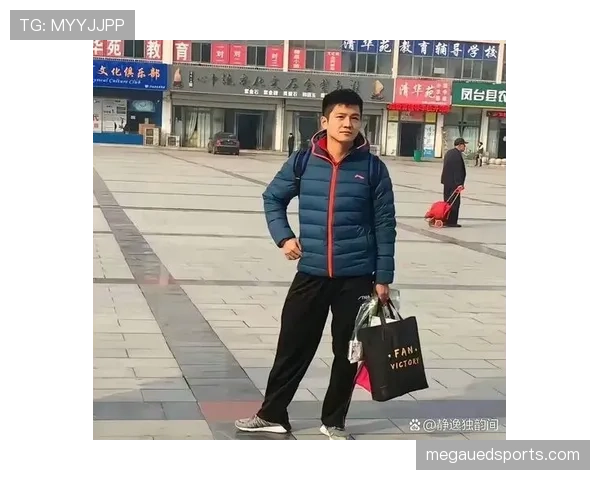 樊振东的私服照被刷到，衣服比我存款听着就不合理