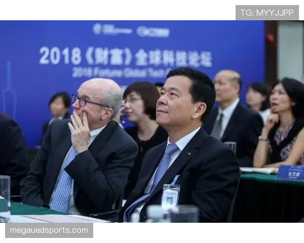 郭昊文训练室堆满名牌球鞋,普通人怀疑这是谁家地下财富发布会 郭昊文训练室堆满名牌球鞋,普通人怀疑这是谁家地下财富发布会